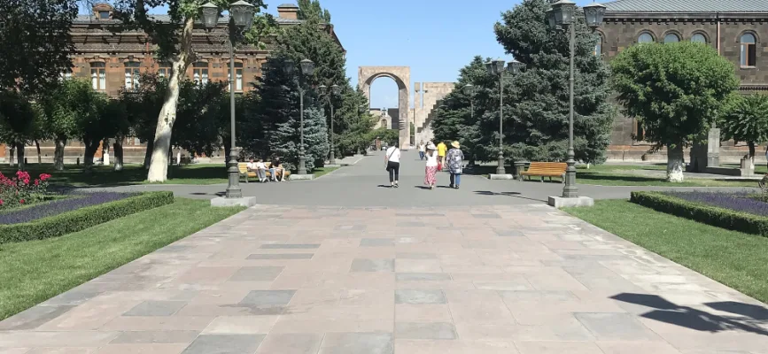 Соборный комплекс Первопрестольного Святого Эчмиадзина