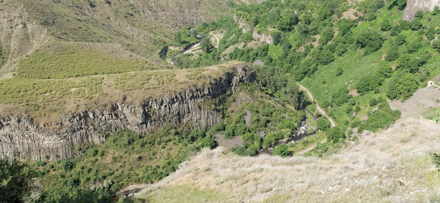 Գառնիի կիրճը և Ազատ գետի հովիտը Կոտայքում