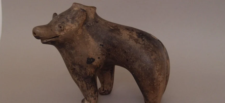 Bear-shaped ritual vessel in Yeghegnadzor Regional Museum