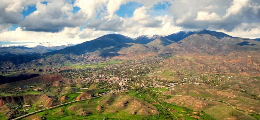 Panoramic view of Yeghegnadzor with Vayots Dzor mountains