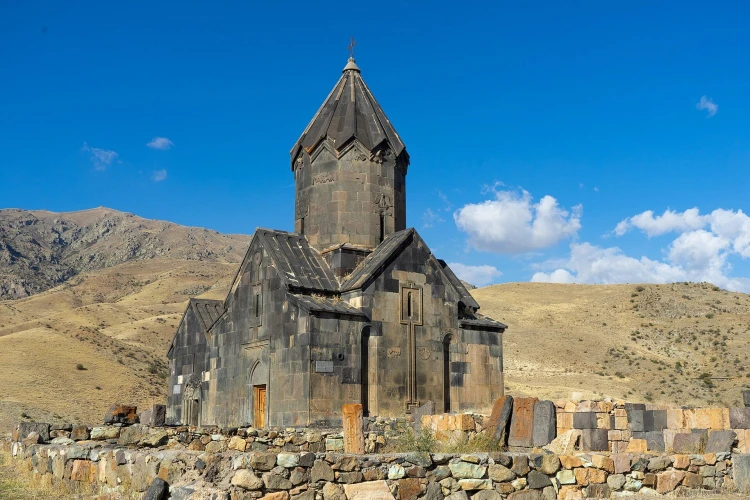 Tanahat Monastery