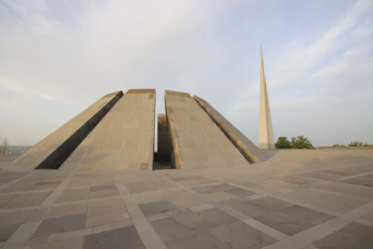 Мемориал Цицернакаберд, Ереван